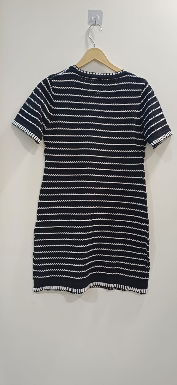 Black Wave Knit T-shirt Dress