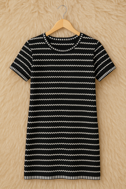Black Wave Knit T-shirt Dress