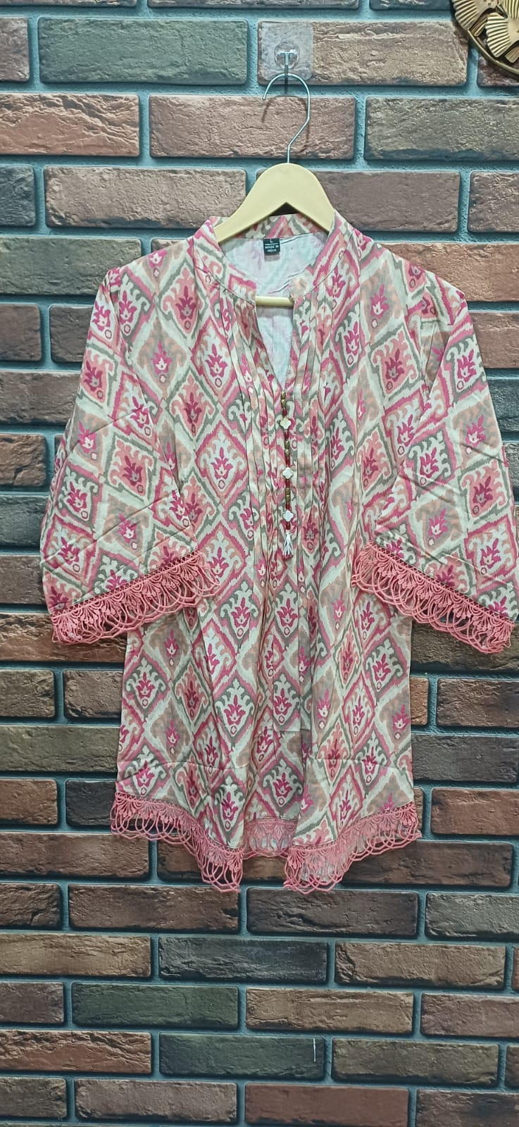 Pure Linen Cotton Handwork Top with Lace Detailing – 31” Length, 3/4th Sleeves