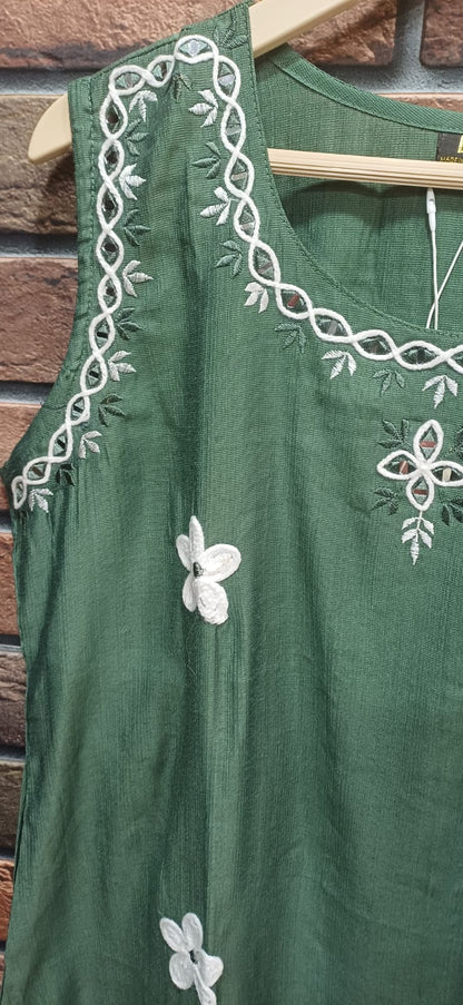 🌿 Tree Green Embroidered Kurta Set