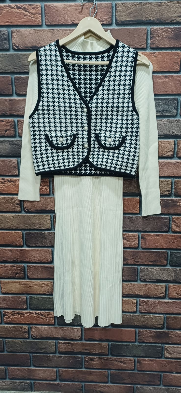 Elegant Houndstooth Vest & Ribbed Knit Dress Set